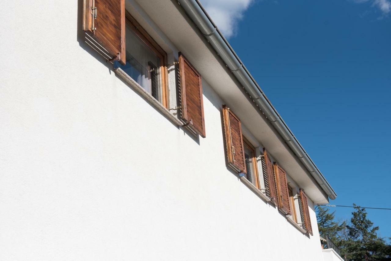 Lola Apartment Veprinac Exterior photo